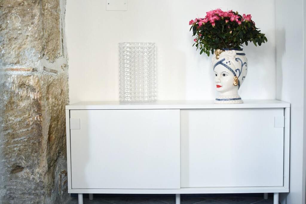 Iflat Dimora Del Cassaro Apartment ปาแลร์โม ภายนอก รูปภาพ