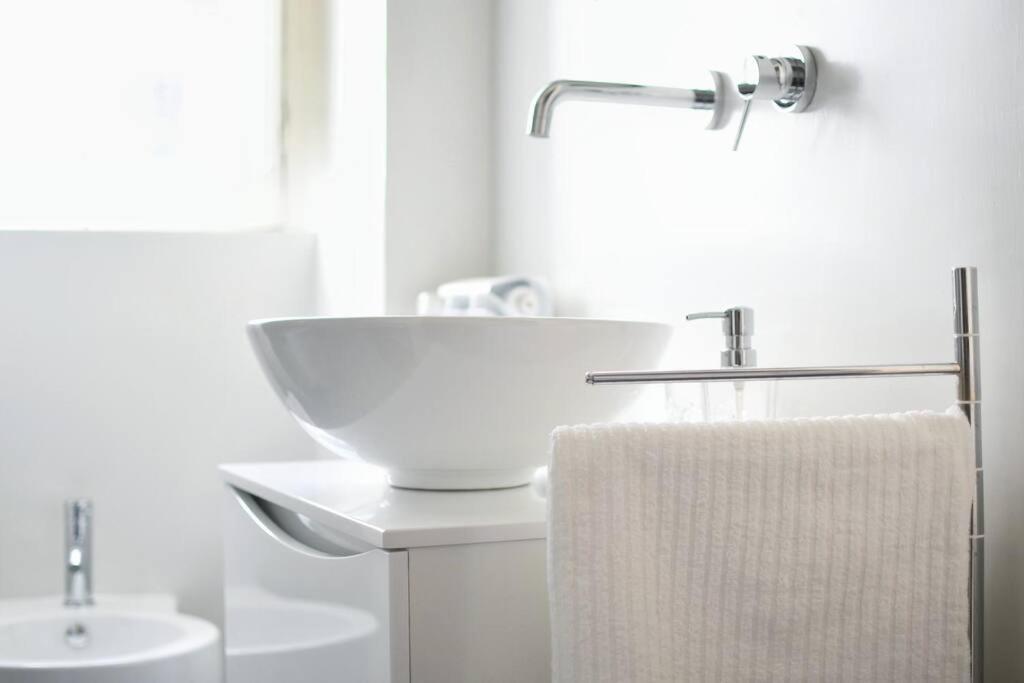 Iflat Dimora Del Cassaro Apartment ปาแลร์โม ภายนอก รูปภาพ